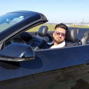 Meet your Posher, Somandeep